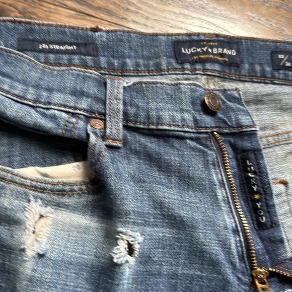 LUCKY BRAND Men’s 221 Straight Jeans - Picture 3 of 5